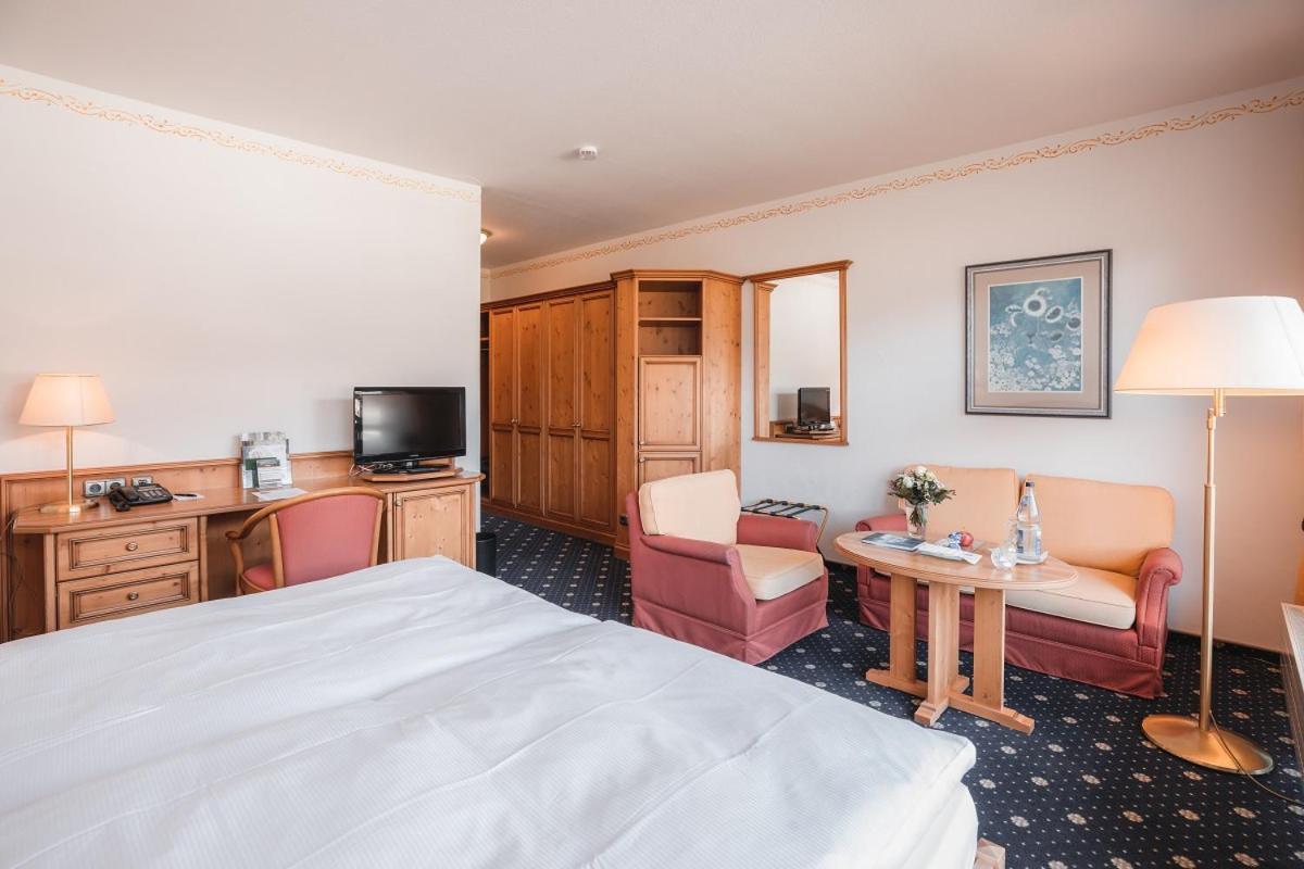 Schuele'S Wellnessresort & Spa Adults Only Oberstdorf Bagian luar foto