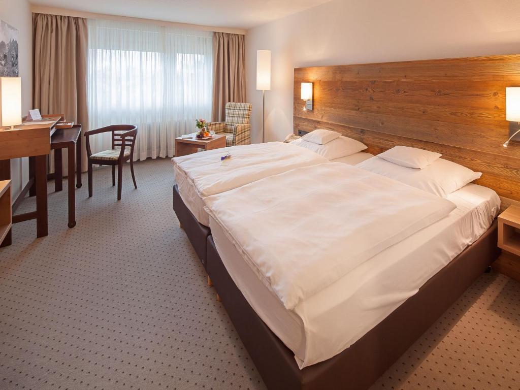 Schuele'S Wellnessresort & Spa Adults Only Oberstdorf Ruang foto